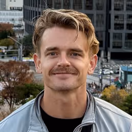 Tom